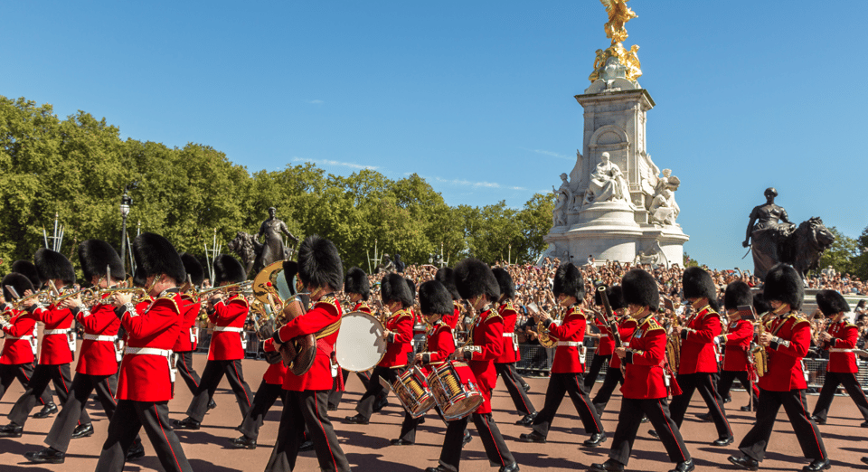 London: Changing of the Guard Walking Tour with Small Group - Buckingham Palace Moment: Old Guard, New Guard, and Band (Plus Wet Change)