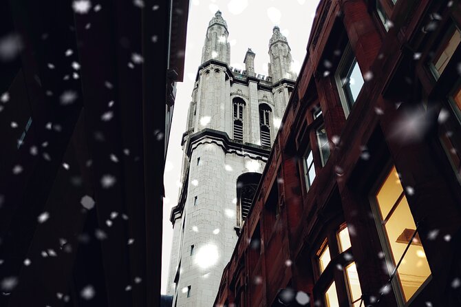 London Christmas Carol & Charles Dickens Small Group Walking Tour - Stop 4: London’s original coffee-house world (and Scrooge’s “counting house” vibes)