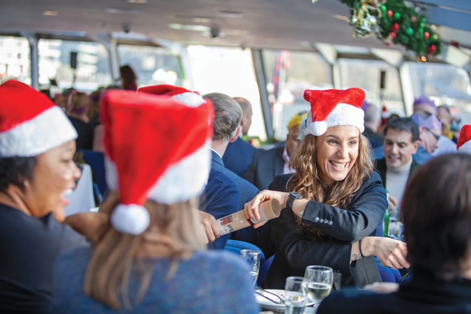 London: Christmas Party Lunch Cruise - Live vocalist and dancing: the party engine