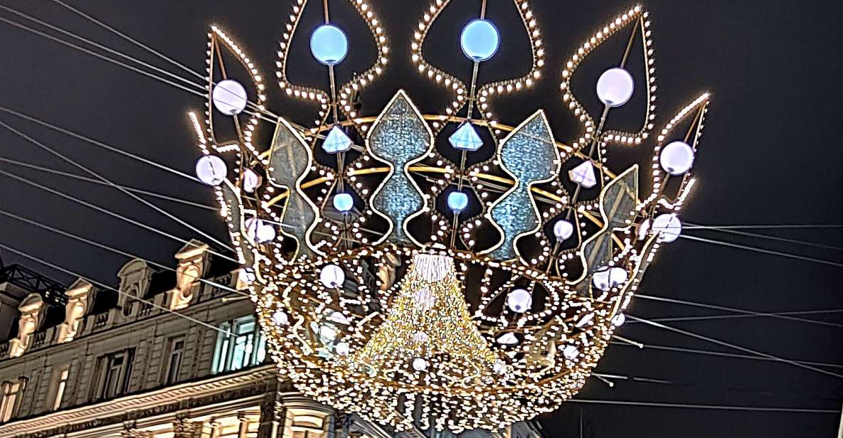 London Christmas Sparkle Walking Tour Small Group - Where it starts: Cafe Nero and a central, walkable route