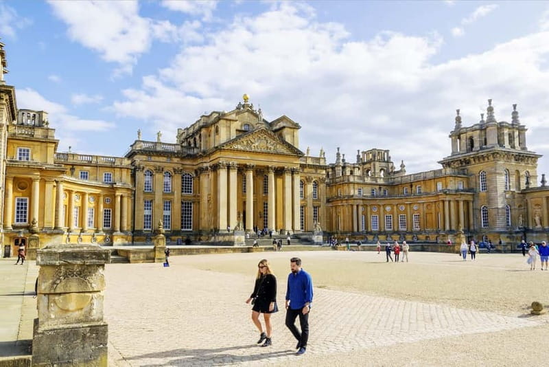 London: Cream Tea at Blenheim Palace & the Cotswolds Tour - Coach comfort and Wi‑Fi: what the bus is really like
