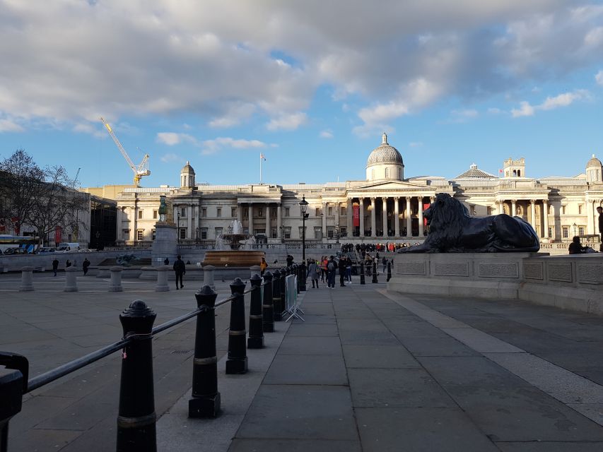 London: Custom Private Tour by Car - A private driver tour that makes London feel smaller