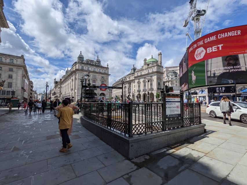 London: Custom Private Tour by Car - How customization works: you’re picking neighborhoods, not just landmarks