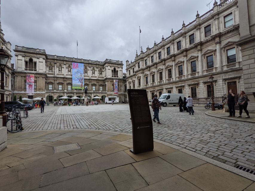 London: Custom Private Tour by Car - West End energy without the chaos: Trafalgar, Piccadilly, and Regent Street