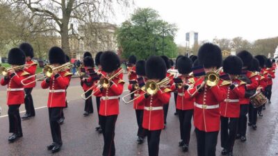 London: Customizable Walking Tour with Private Guide - Starting at Westminster Tube Exit 1: the smartest way to begin