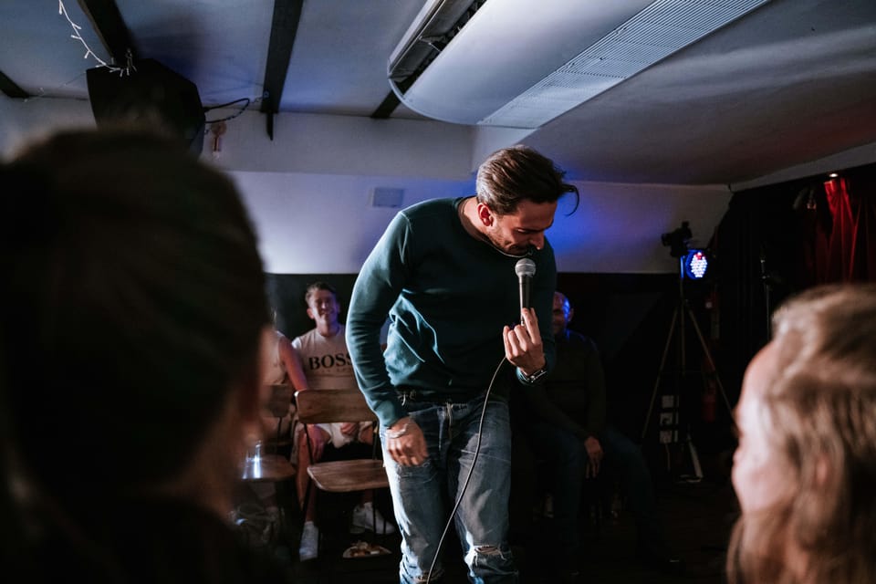 London: Dark Comedy on Iconic Battersea Barge - Price and value: why $12 feels like a deal here