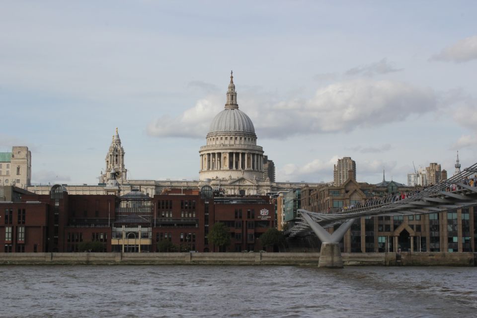 London: Doctor Who Guided Walking Tour - The Tour Style: Private Group, Live English Guide