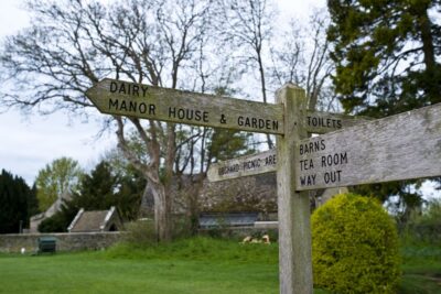 London: Downton Abbey, Cotswolds, and Highclere Castle Tour - Cogges Manor Farm: Yew Tree Farm on the River Windrush