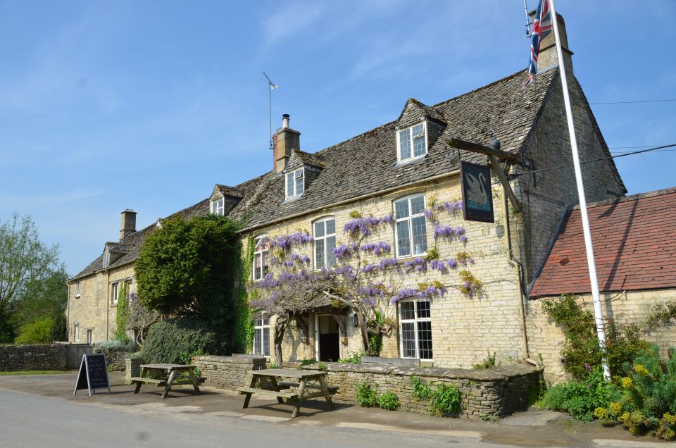London: Downton Abbey Countryside Black Taxi VIP Tour - Two Village Pubs and Downton Shopping Time
