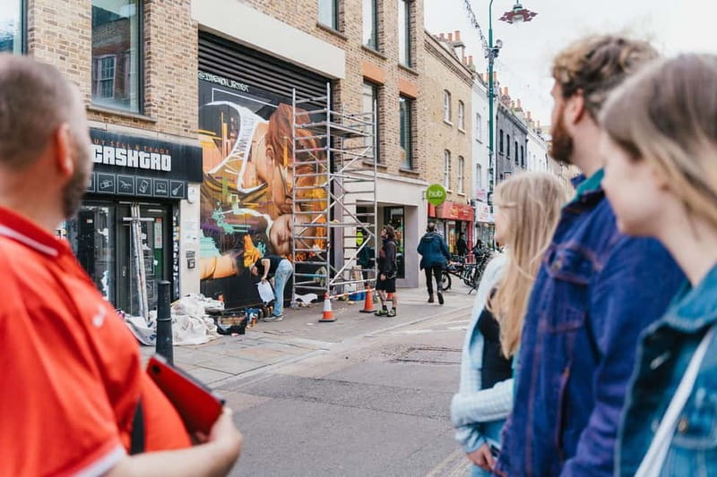 London: East End Instagrammable Street Art & Graffiti Tour - Finish at Liverpool Street Station: planning your next move