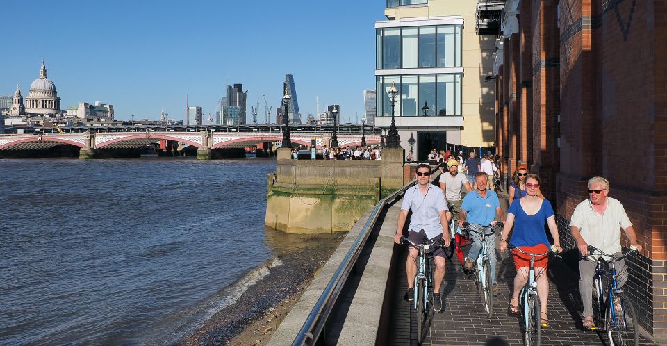 London: East London Town 3.5-Hour Bike Tour - Tower Bridge and the Tower of London: the postcard block you can ride past