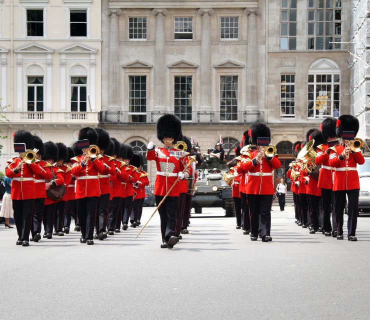 London Family-Friendly Walking Tour with Fun Activities - Price and value: is $298 per person a smart spend?