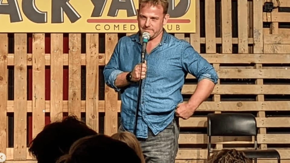 London: Friday Night at The Backyard Comedy Club - Rules that matter: what you can bring (and what you can’t)