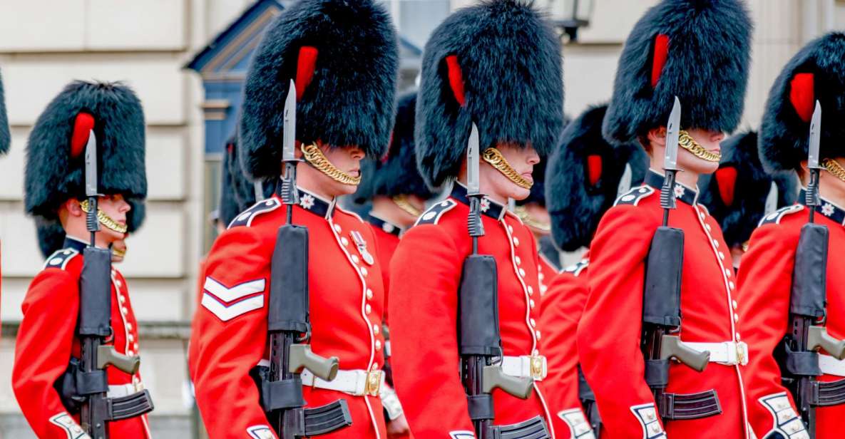 London: Full-Day Sightseeing Bus Tour with River Cruise - Buckingham Palace Photo Stop and Changing of the Guards: Know What’s Guaranteed