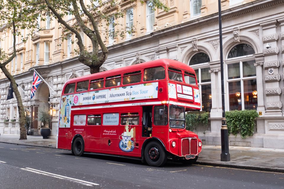 London: Gin and Afternoon Tea Bus Tour with Audio Guide - Audio Guide in English: Seeing Landmarks Without Staring at a Screen