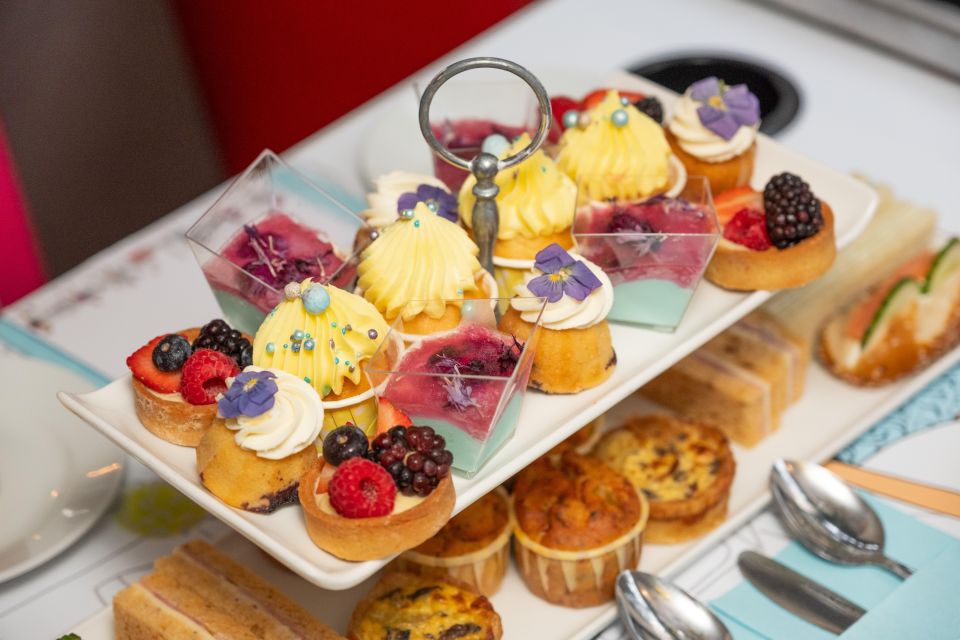 London: Gin and Afternoon Tea Bus Tour with Audio Guide - Should You Book This Tour?