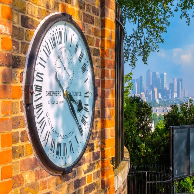London: Greenwich Highlights Private Tour and Thames Cruise - Old Royal Naval College and the Queen’s House exterior: grand architecture, zero guesswork