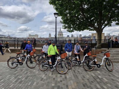 London: Guided E-bike Tour - The ride plan: short guided stops, big-sight momentum