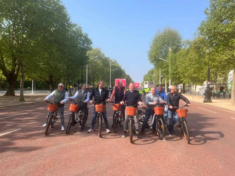 London: Guided E-bike Tour - Crossing Westminster Bridge and finding the Southbank rhythm