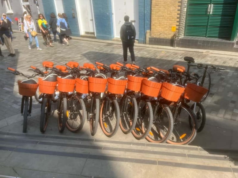 London: Guided E-bike Tour - London Bridge to Tower Bridge: the finale that earns the effort