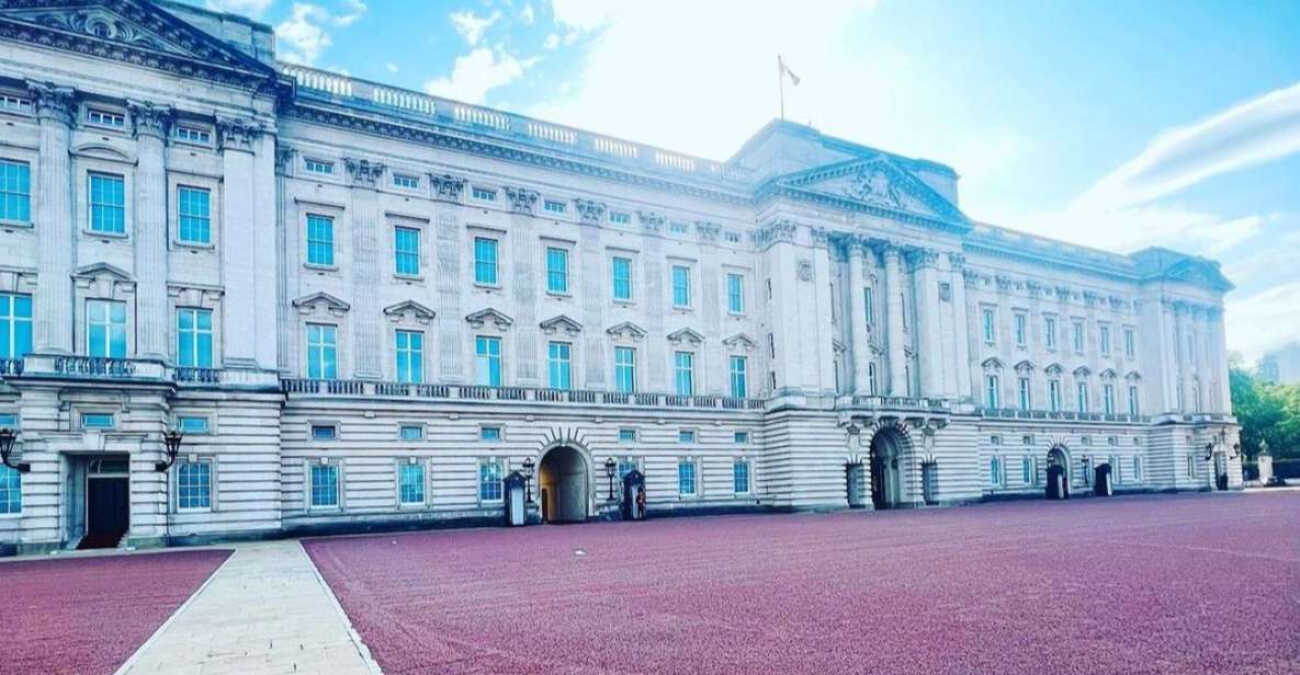 London: Guided Walking Tour with Changing Of The Guard - Why this 2-hour Changing of the Guard walk makes sense