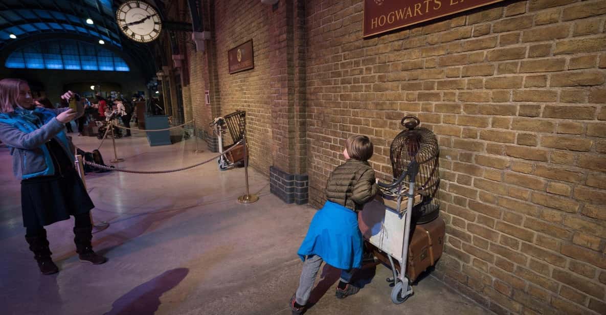 London: Harry Potter Inspirations and Locations Tour - Under the Thames by Tube: why the ride helps the whole route