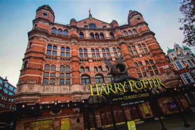 London: Harry Potter Movies Walking Tour (Kids Go Free) - The Platform 9¾ Shop Stop: Photos, Props, and Quick Buying Time