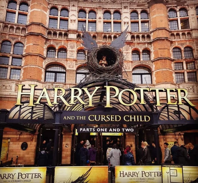 London: Harry Potter Tour with Madame Tussauds Tickets - House of Spells and wizarding shops with a real discount code