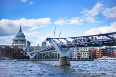 London: Harry Potter Walking Tour and River Thames Cruise - Meeting at King’s Cross: Platform 9¾ Without Losing Your Morning