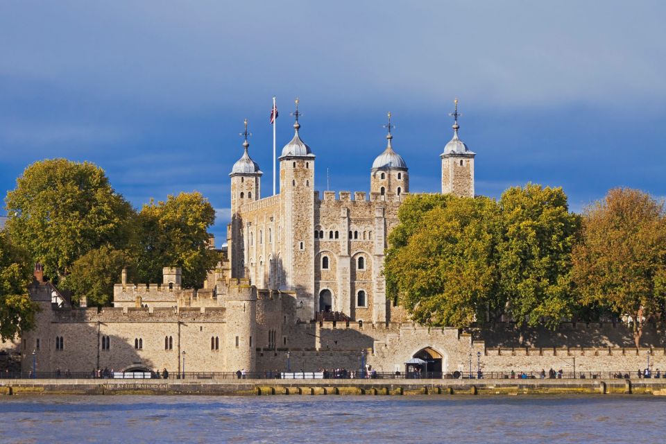 London: Harry Potter Walking Tour and Tower of London Entry - King’s Cross start: where your photo brain turns on