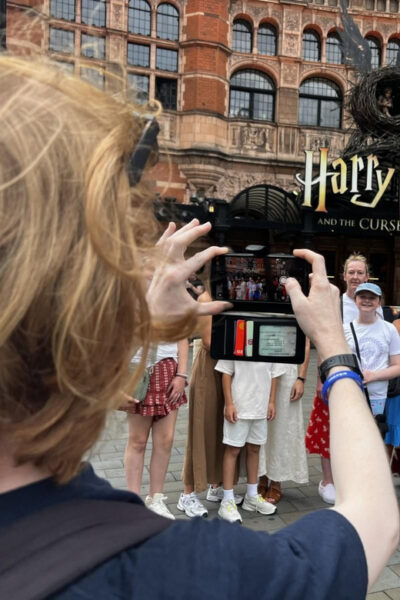 London: Harry Potter Walking Tour & London Eye Entry Ticket - Platform 9 ¾: the photo stop you should not rush