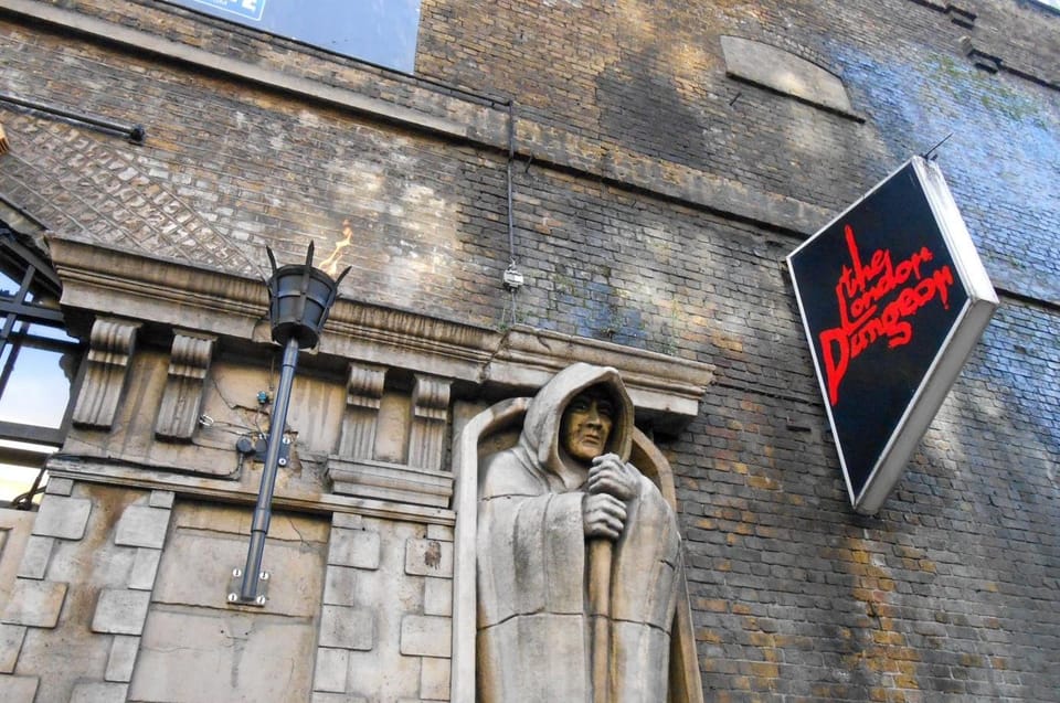 London: Harry Potter Walking Tour & the London Dungeons - Key things to know before you go