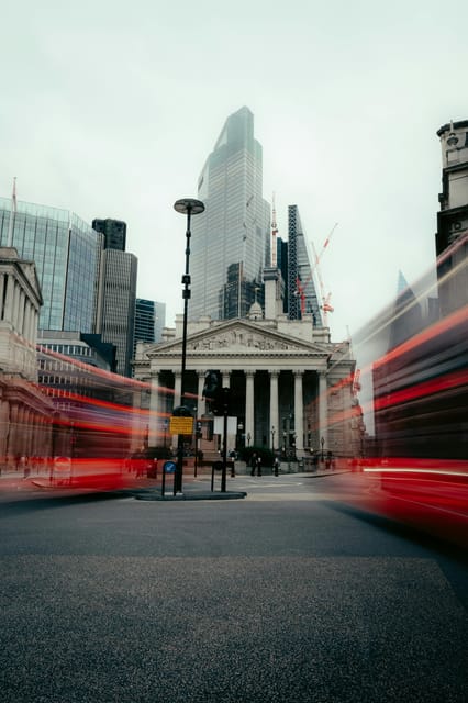 London: Hidden Secrets Of The City Guided Walking Tour - The Monument to the Great Fire: Survival in the Shadow of Stone