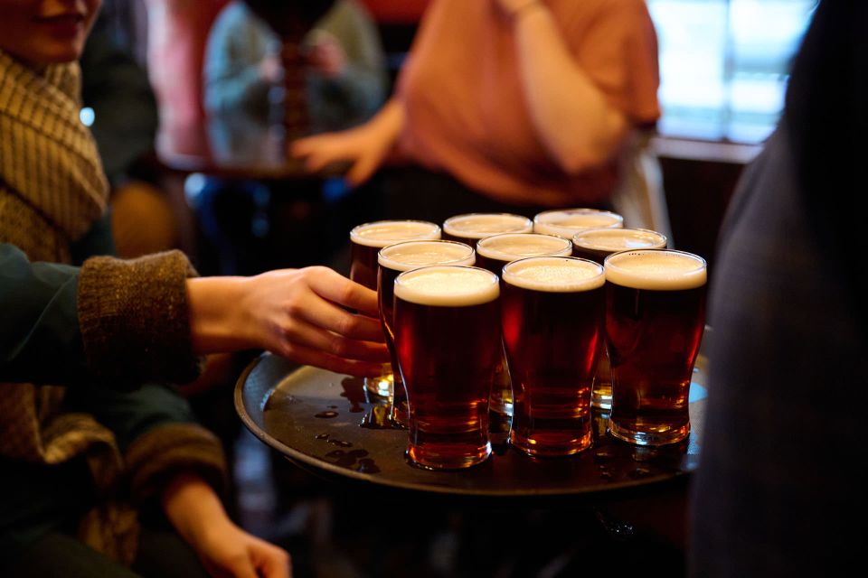 London: Historic Pubs, British Ales & Classic Dishes - Getting your bearings: St Andrew Holborn Garden to first pint