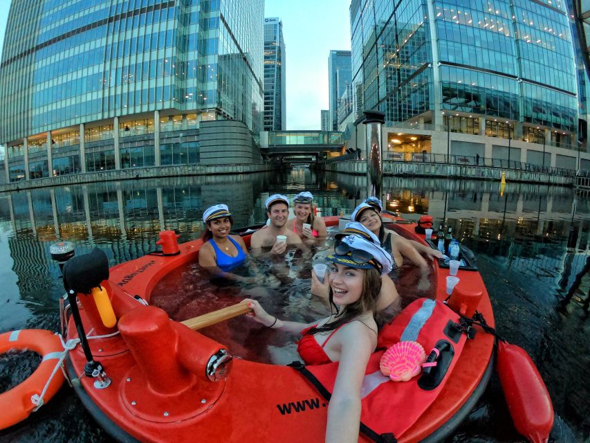 London: Hot Tub Boat Guided Historical Docklands Cruise - Skuna Hot Tub Boat Cruise: how the dockside setup works