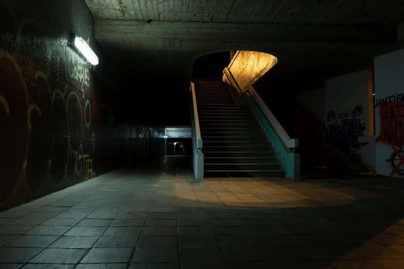 London: Jack the Ripper Tour and Underground Prison in Spanish - Going down to Newgate Prison: the underground experience that sticks