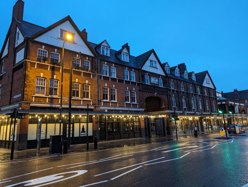 London: Jack the Ripper Tour in Spanish - Mitre Square: a small stop that can change your perspective