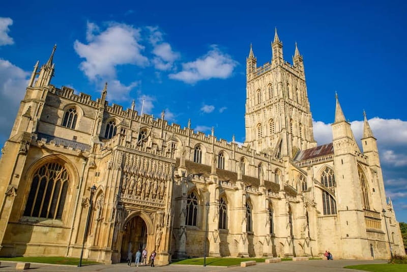 London: Lacock & The Cotswolds Harry Potter Small Group Tour - London to Wiltshire by coach: how this day stays fun