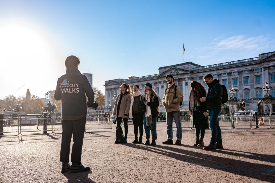 London: Landmarks Walking Tour & Harry Potter Walking Tour - Trafalgar Square to Westminster: the route that makes London make sense