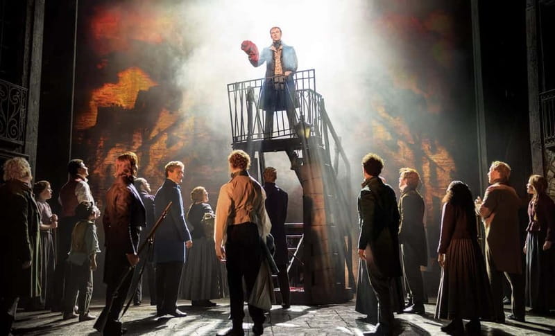 London: Les Misérables and 3-Course Meal & Sparkling Wine - The musical experience: what you’re really buying