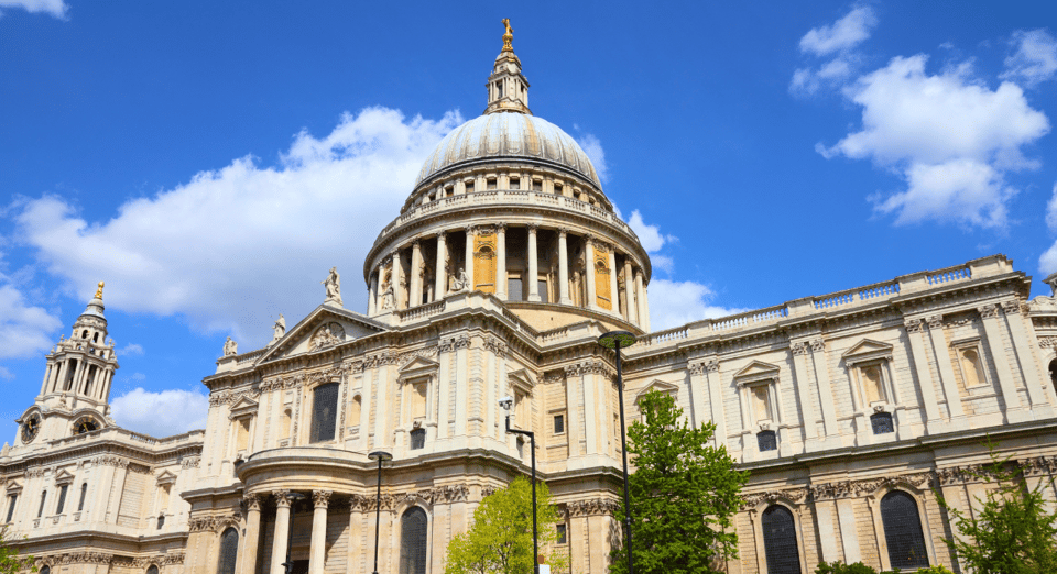 London: London Sightseeing Walking Tour with 30+ Sights - FAQ