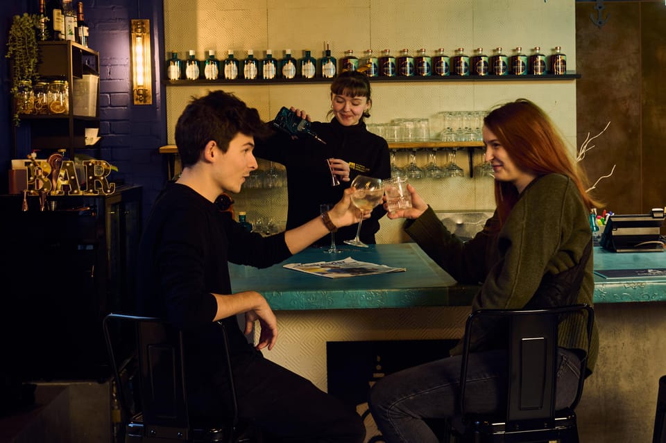 London: Make Your Own Gin Workshop with Take-home Bottle - Botanical Sampling and Building Your Recipe (The Part You’ll Remember)