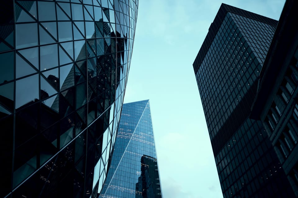 London: Modern Architecture & Building Guided Walking Tour - Leadenhall and the 30/70 St Mary Axe pair: modern London’s shape language