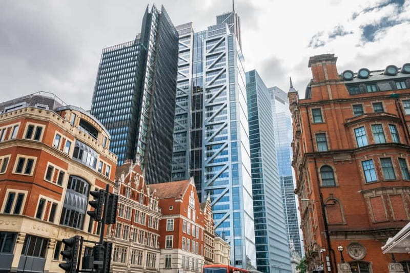 London: Modern Architecture & Building Guided Walking Tour - Why Sam’s construction-management approach changes the whole experience