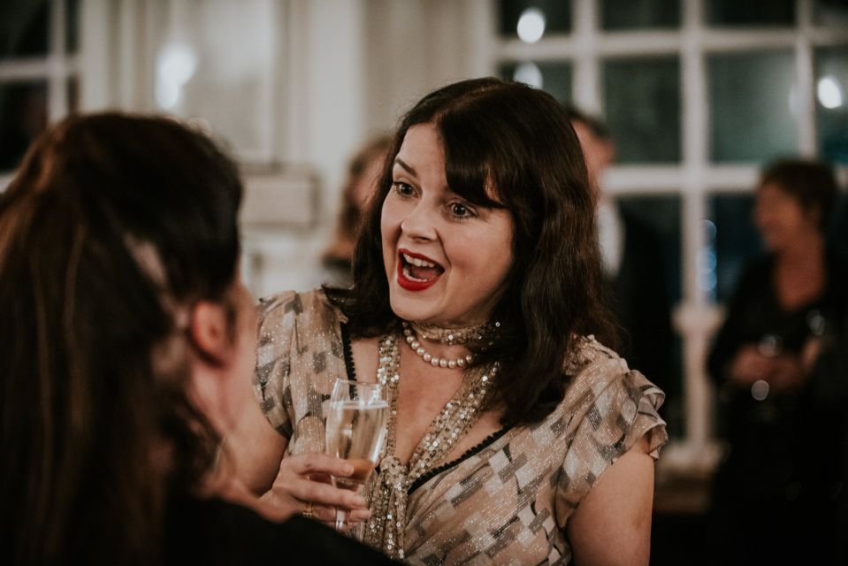 London: Murder Mystery Cruise With 3-Course Dinner - Starting at Tower Pier: What the First 30 Minutes Feel Like