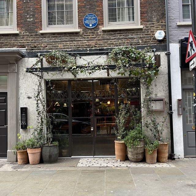 London: Music walking tour of Soho - Bowie and the Beatles: what “recorded here” really means