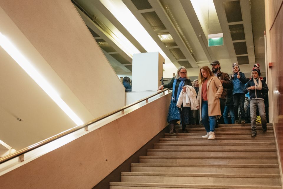 London: Natural History Museum Private Guided Family Tour - How to get the best explanations from your guide