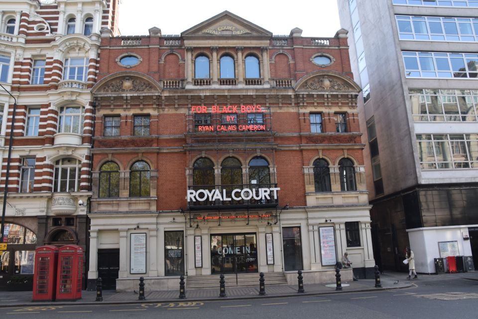 London: Private Beatles Taxi Tour - Meeting at the Royal Court Theatre and setting the pace