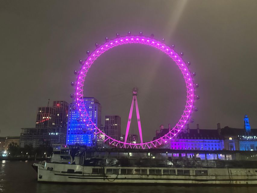 London: Private Black Cab Night Tour with Hotel Pick Up - Photos at the best spots: how to get more than one decent picture