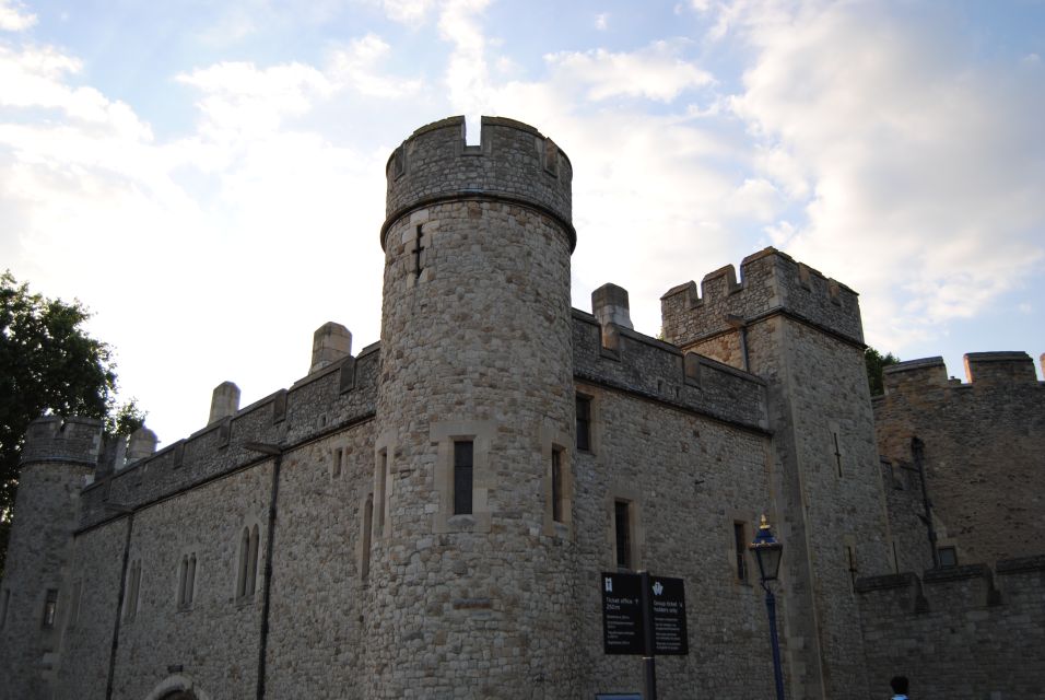 London: Private Chauffeur-Driven Sightseeing Tour - What’s Not Included: Plan Around Entry Fees and Food
